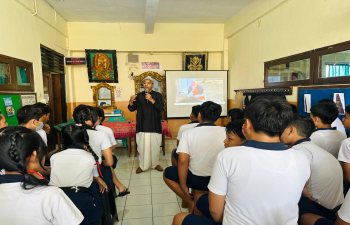 Pariksha Pe Charca at Raj Yamuna Junior HS